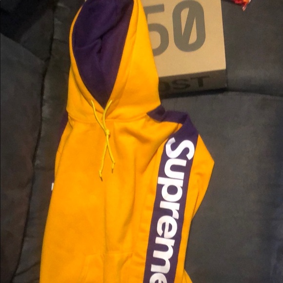 Supreme hoodie Large - Picture 2 of 3